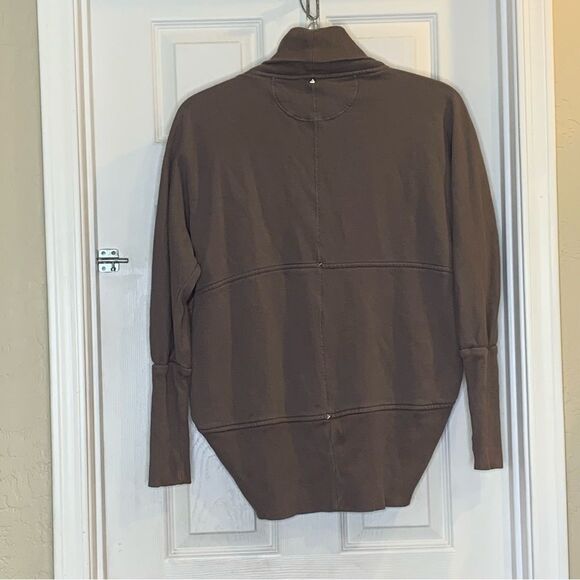 Aritzia Wilfred Diderot Circle Sweater Size Small Taupe Color - Picture 2 of 10